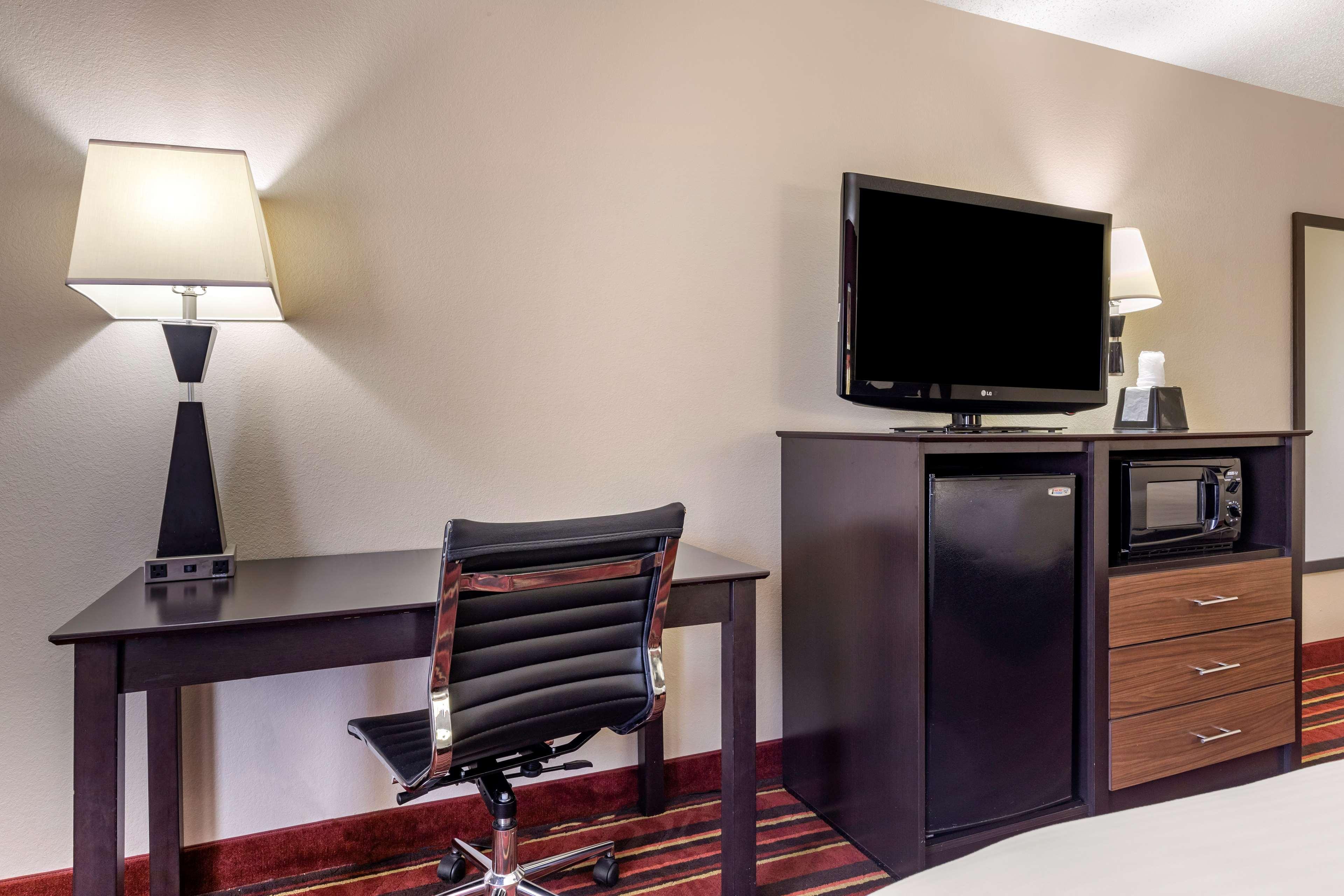 Best Western Lindale Inn Luaran gambar