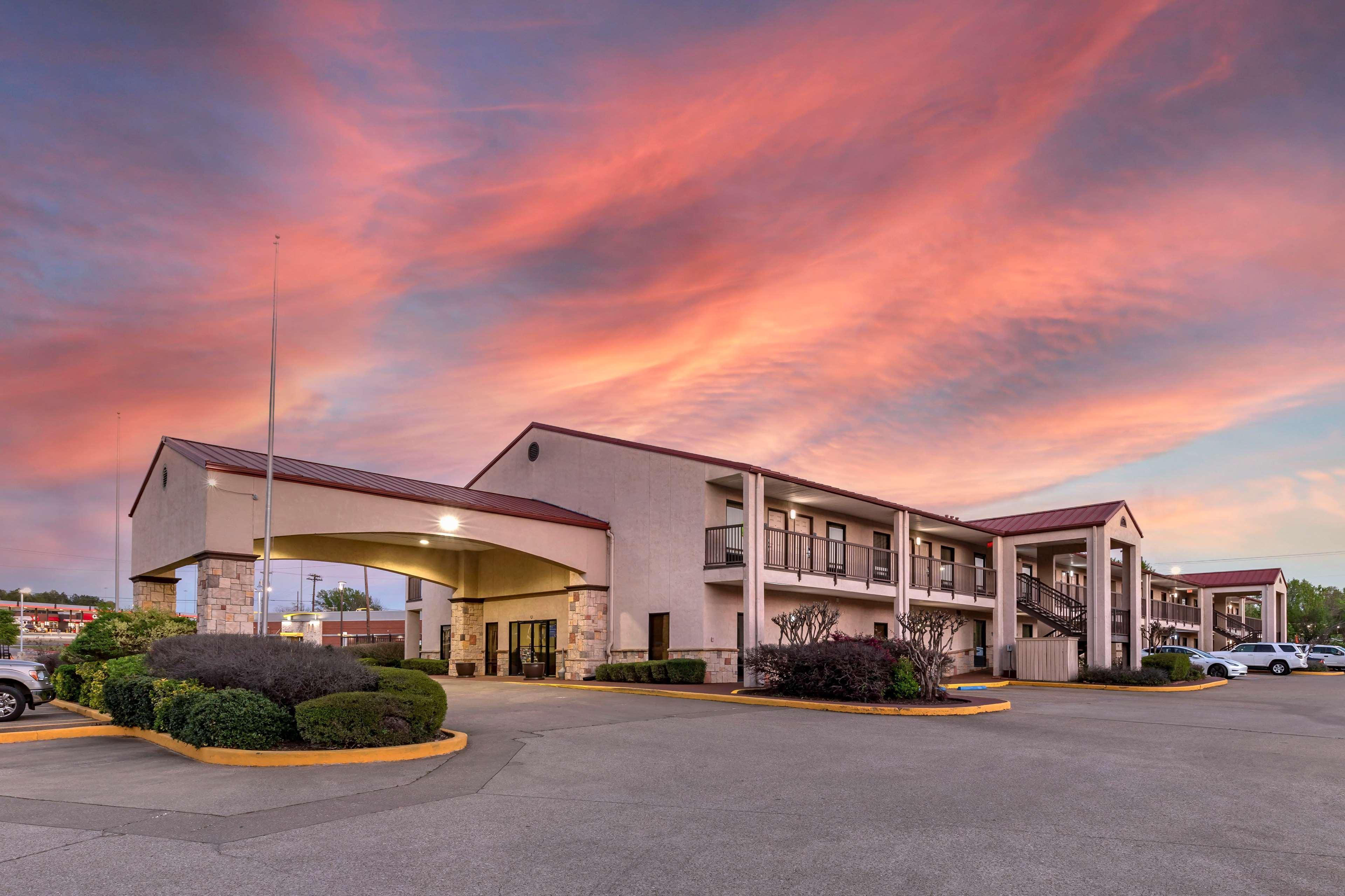 Best Western Lindale Inn Luaran gambar