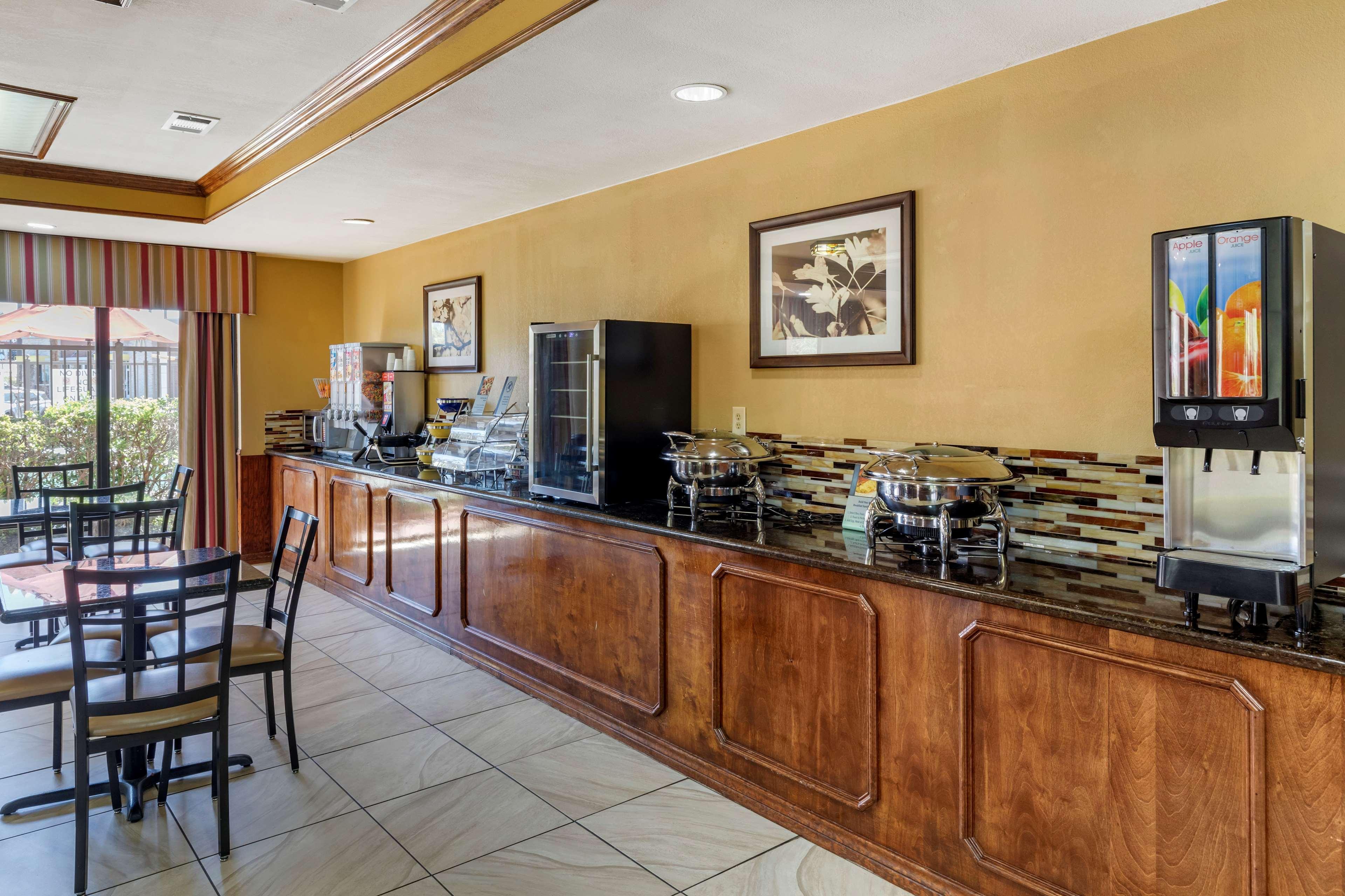 Best Western Lindale Inn Luaran gambar